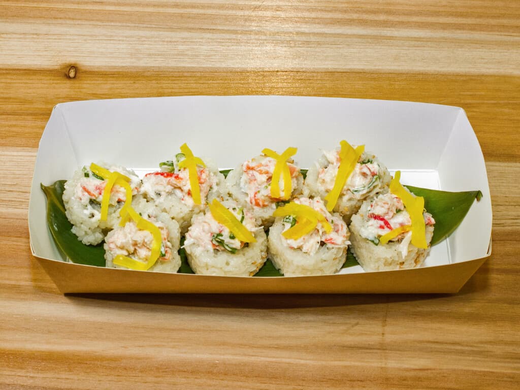 Salmone granchio roll